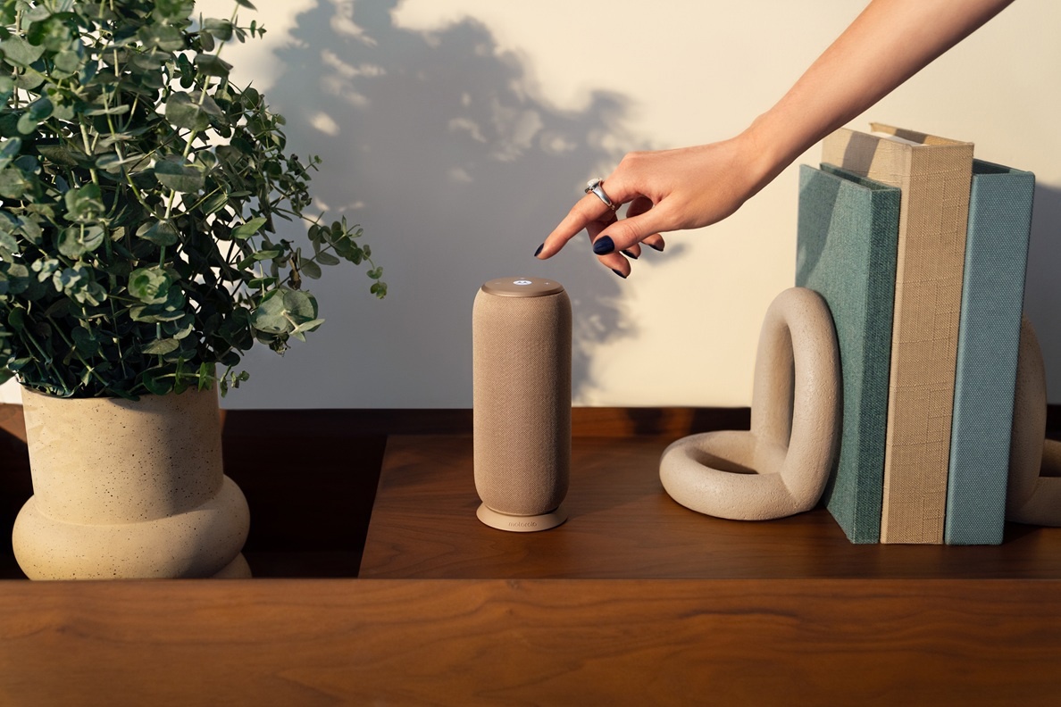 Bluetooth speaker Motorola Moto Sound Flow (Sound by BOSE) PANTONE Carbon