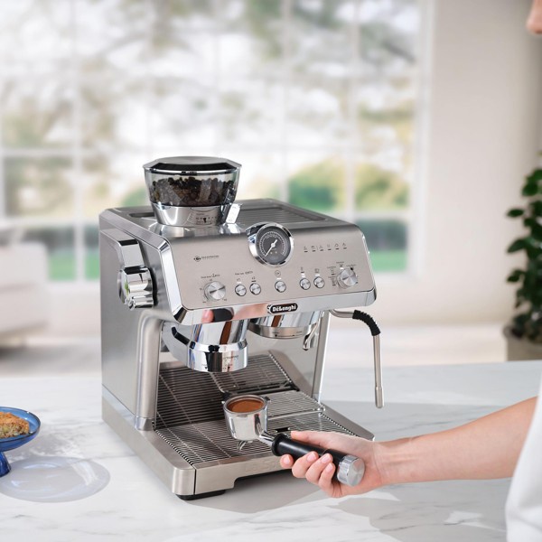 Pákový kávovar De'Longhi La Specialista Arte EC 9155.GR