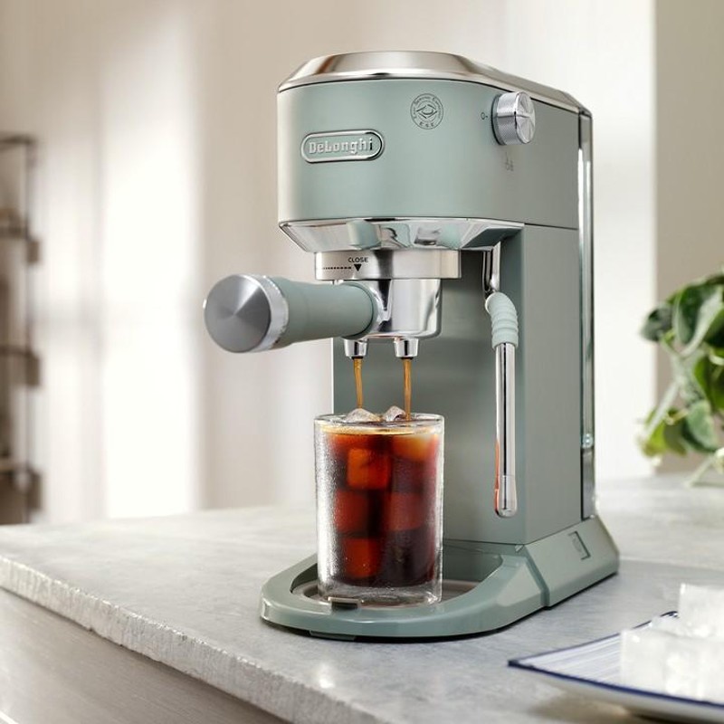 Hebel-Kaffeemaschine De'Longhi Dedica EC 685.BK
