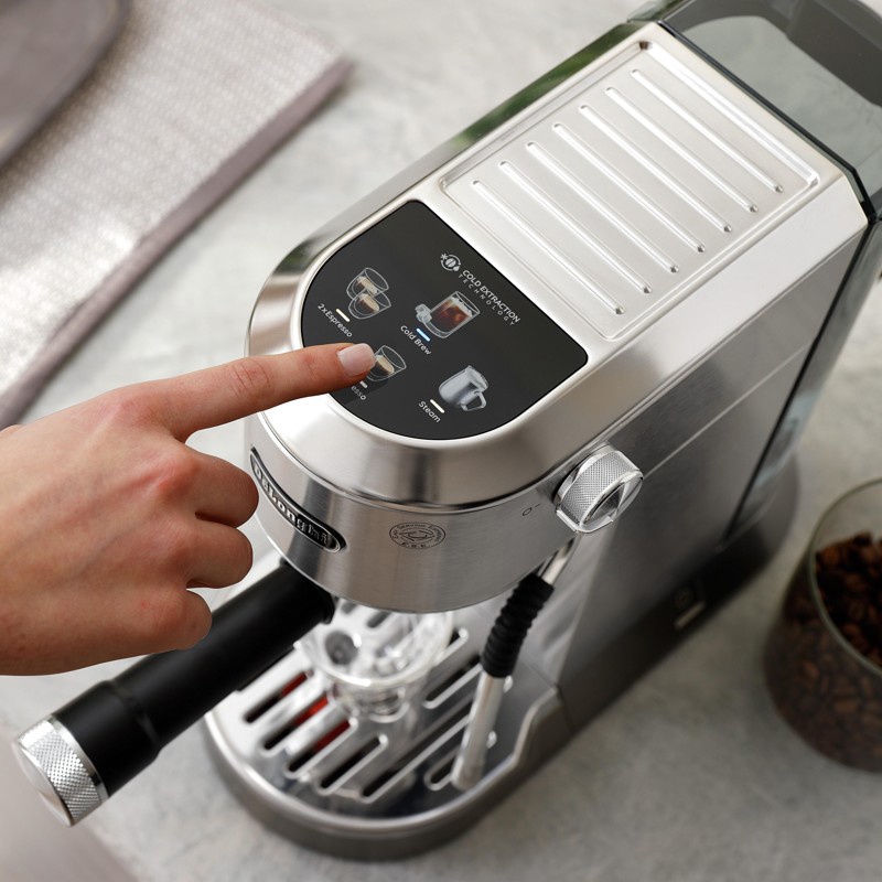 De'Longhi Dedica EC 685.BK Lever Coffee Machine