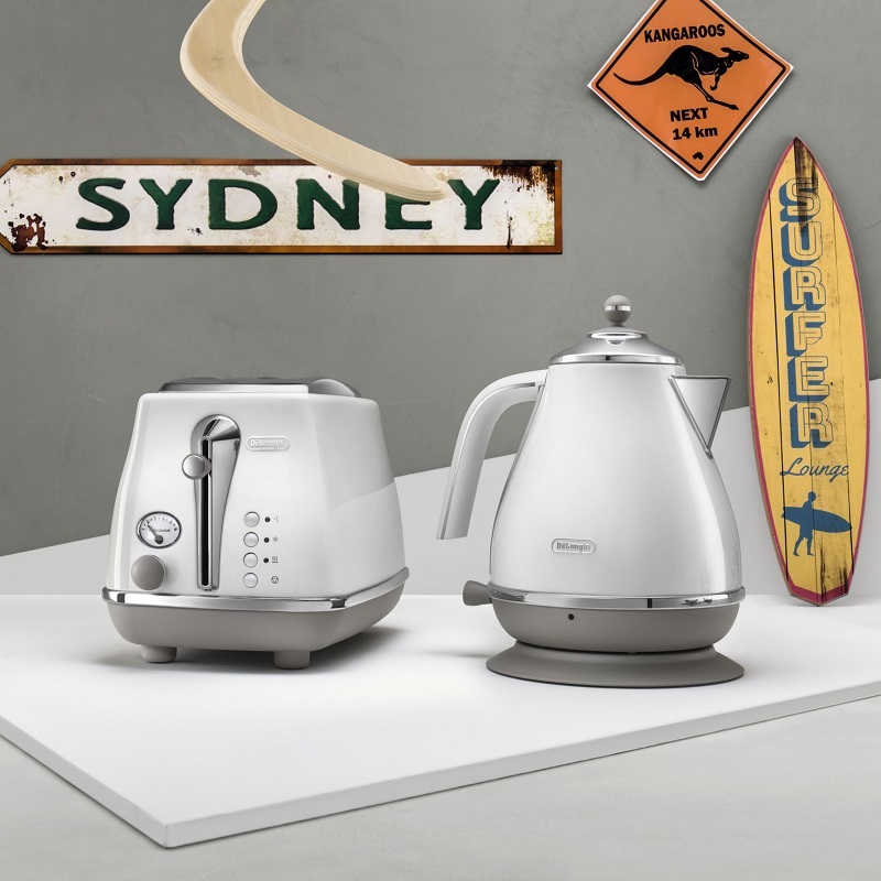 Kettle De'Longhi KBOC2001.W Kettle De'Longhi KBOC2001.W