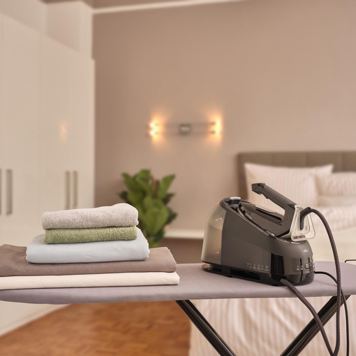 Braun CareStyle 7 Pro IS7282BL steam generator Braun CareStyle 7 Pro IS7282BL steam generator