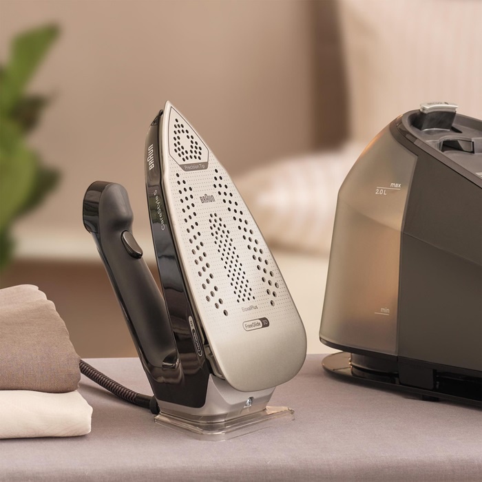 Braun CareStyle 7 Pro IS7282BL steam generator Braun CareStyle 7 Pro IS7282BL steam generator