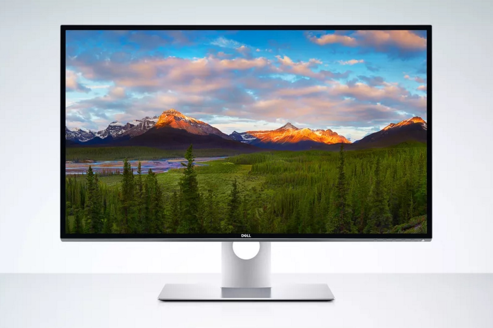 8K monitor Dell UltraSharp