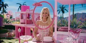 Die legendäre Barbie-Puppe in der Hauptrolle des rosa Blockbusters