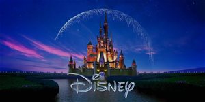https://cdn.alza.cz/Foto/ImgGalery/Image/Article/disney-logo-night-castle-nahled.jpg