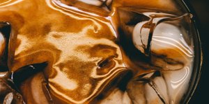 Espresso tonic: recept a zajímavosti o osvěžující kávě