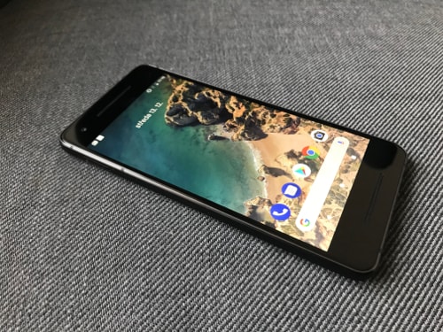 Google Pixel 2, přední strana, FHD displej