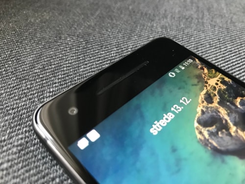 Google Pixel 2, přední akmera