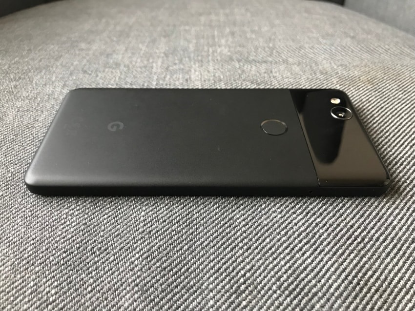 Google Pixel 2, zadní strana