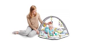 Wie man ein Spielzeug für Babys und Kleinkinder auswählt