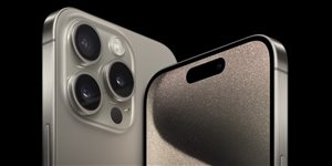 Az iPhone 15 Pro és 15 Pro Max először öltözik titániumba, új akciógombot kap és USB-C-n keresztül tölthető