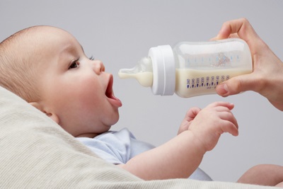 Kojenecká mléka a jak vybrat to správné