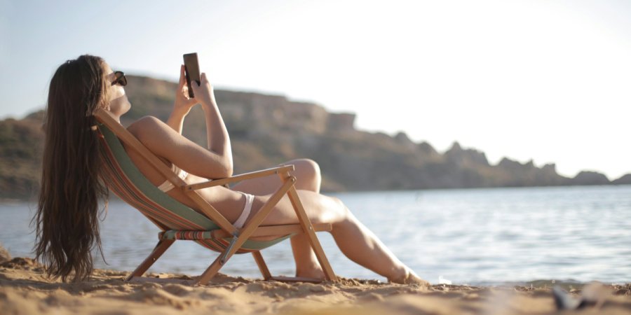 https://cdn.alza.cz/Foto/ImgGalery/Image/Article/lgthumb/mobil-horko-maly-zdroj-pexels-004.jpg