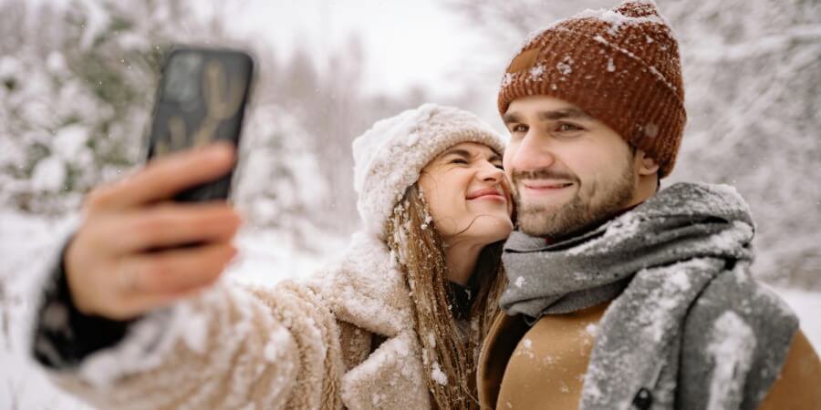 https://cdn.alza.cz/Foto/ImgGalery/Image/Article/lgthumb/telefony-zima-prevence-maly-zdroj-pexels-001.jpg
