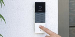 Videozvonek Netatmo Doorbell vám i na dálku ukáže, kdo je za dveřmi