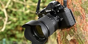 Nikon Z f (RECENZE): retro fotoaparát s bezkonkurenční stabilizací