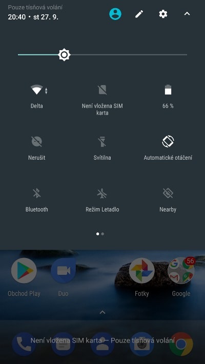 Nokia 8, screenshot, horní lišta