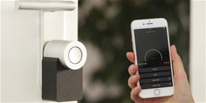 Chytrý zámek Nuki Smart Lock 2.0 promění váš mobil v inteligentní klíč