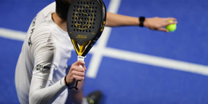 https://cdn.alza.cz/Foto/ImgGalery/Image/Article/padel-squash-tenis.jpg
