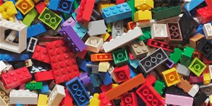 Stavebnice LEGO v premenách času III – LEGO súčasnosti inšpiruje a rozvíja