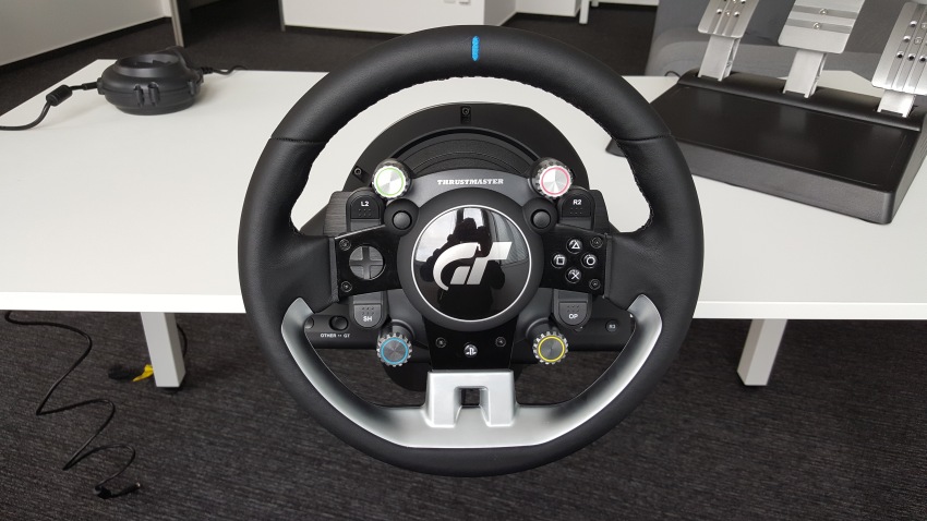 Recenze Thrustmaster T-GT