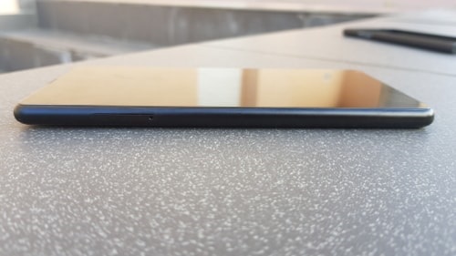 Xiaomi Mi Mix 2, tlačítka