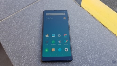 Xiaomi Mi Mix 2, přední strana, displej