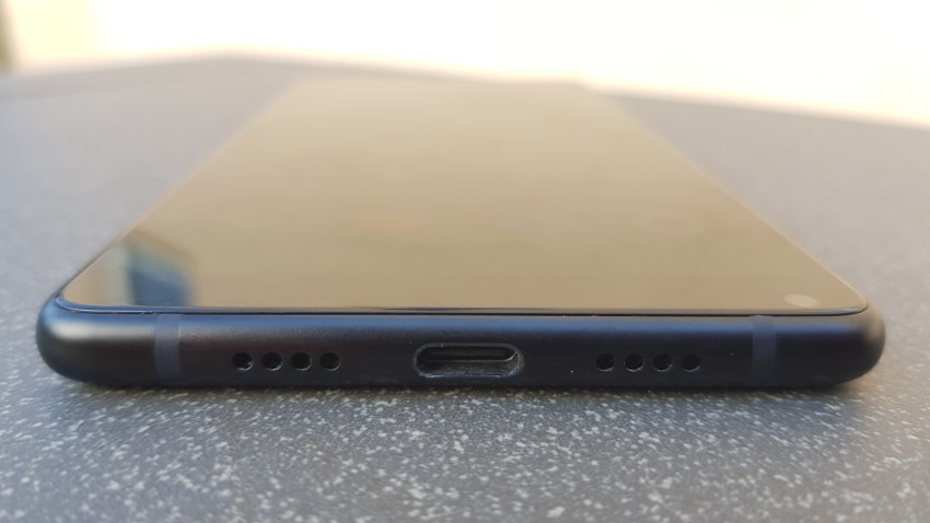Xiaomi Mi Mix 2, nabíjecí USB-C port