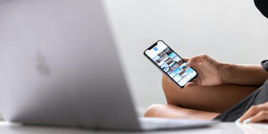 https://cdn.alza.cz/Foto/ImgGalery/Image/Article/zaloha-telefonu-mala-pexels-002.jpg