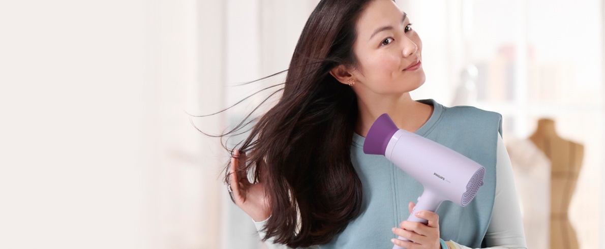 Optimal combination of warm and cool air Hair dryer Philips BHD341/10 Series 3000
