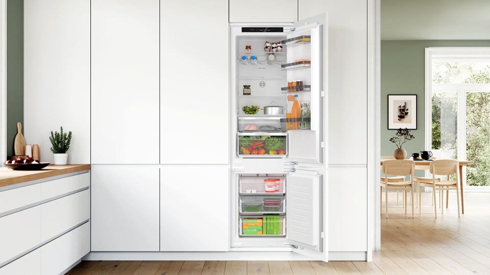 Built-in fridge BOSCH KIN96VFD0 Serie 4 Built-in fridge BOSCH KIN96VFD0 Serie 4