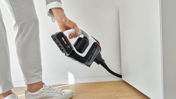 Tyčový vysavač BOSCH BCS71HYG4 Unlimited 7 ProHygienic Aqua