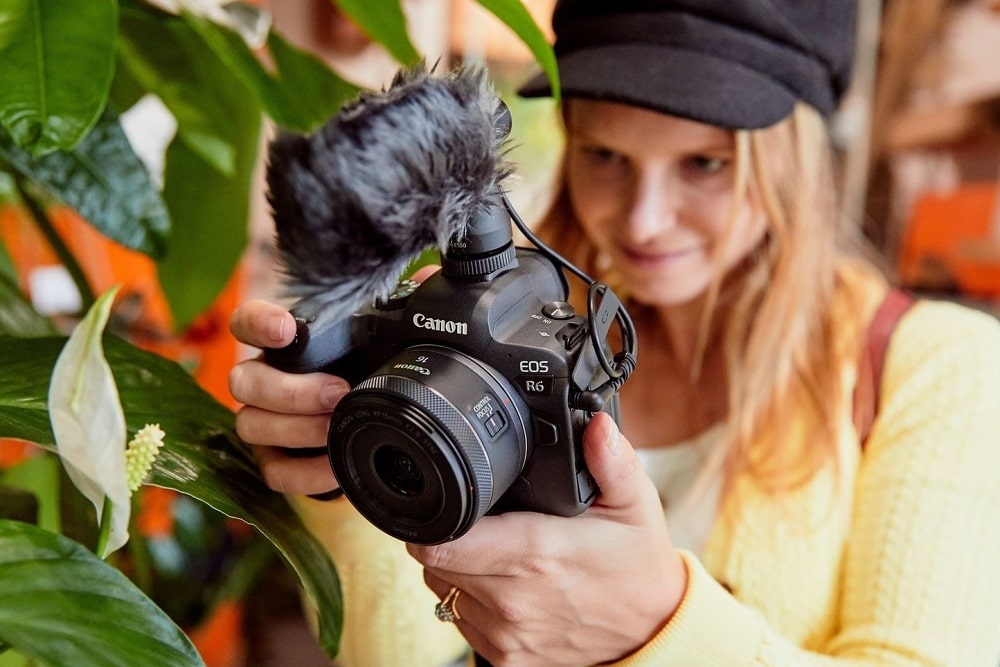 Canon RF 16mm