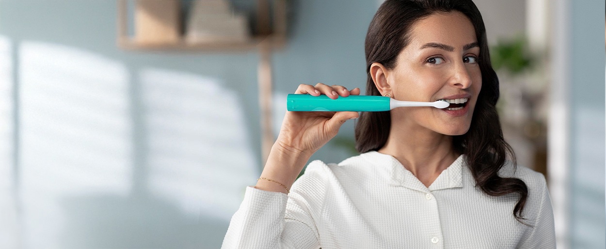 Philips Sonicare 4100 HX3689/43 electric toothbrush