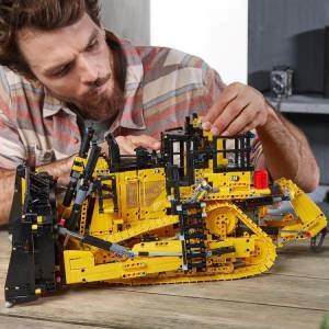 LEGO Technic 2131 Appgesteuerter Cat® D11 Bulldozer