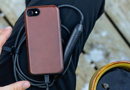 Nomad pouzdro na mobil