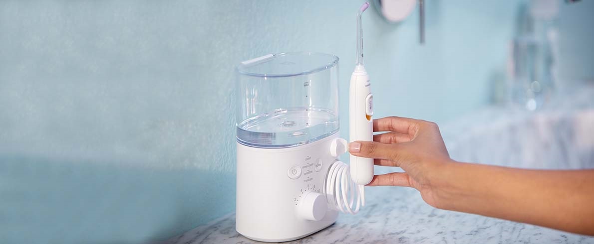 Elektrická ústní sprcha Philips Sonicare Power Flosser 7000 HX3911/40