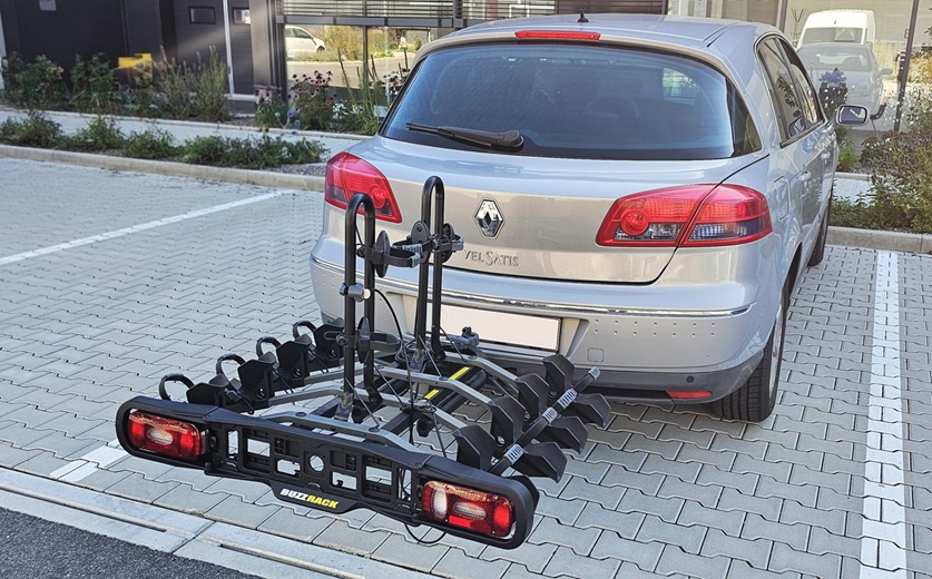 BuzzRack Racer 4 .
