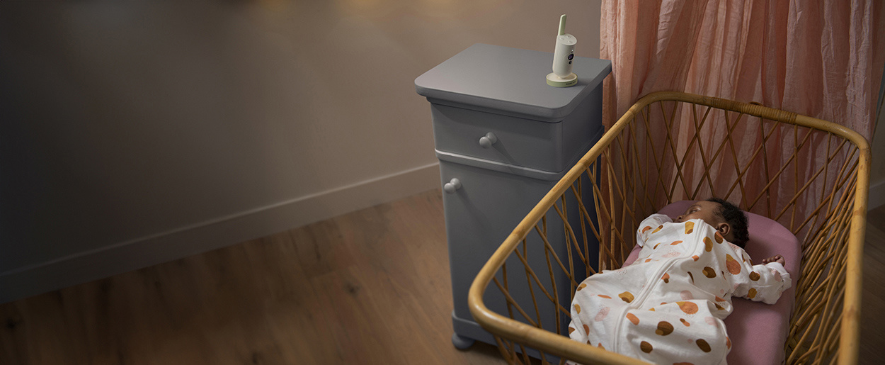 Žehlicí kartáč Philips StyleCare Essential BHH880/00