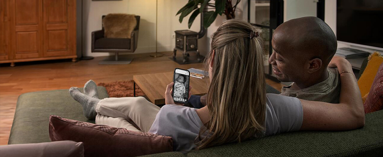 Žehlicí kartáč Philips StyleCare Essential BHH880/00