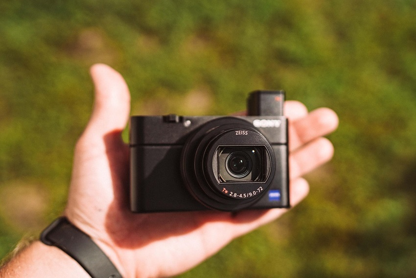 Kompaktní fotoaparát Sony RX100VI