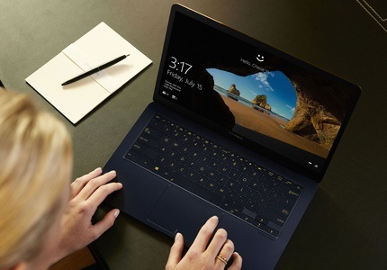 Asus ZenBook 3 Deluxe stílusos laptop