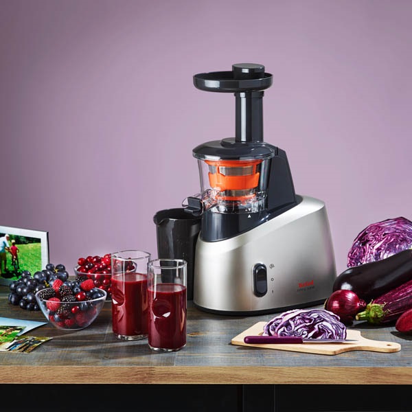 Odšťavňovač Tefal Infine Juice ZC255B38 Odšťavňovač Tefal Infine Juice ZC255B38