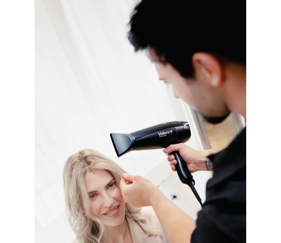 Hair dryer Valera SXJ 7500 RC Swiss Silent Jet 7500 Light Hair dryer Valera SXJ 7500 RC Swiss Silent Jet 7500 Light