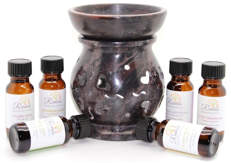 Nejběžnějším způsobem aromaterapie je zapálení svíčky v aromalampě Aromalampa na aromaterapii