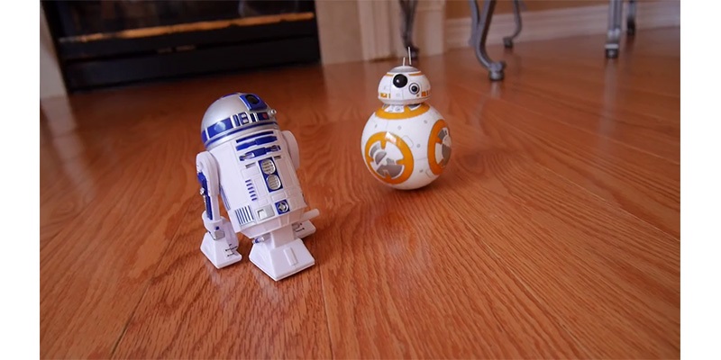 R2-D2; BB-8; sphero; hračky