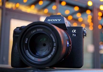 Bezzrcadlovka Sony Alpha A7III