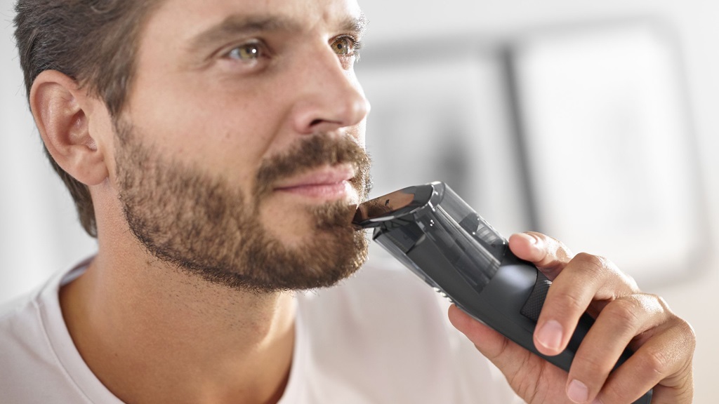 Philips Series 7000 BT7501/85 Beard Trimmer + BG105