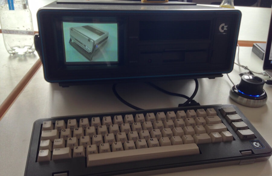 Commodore SX64